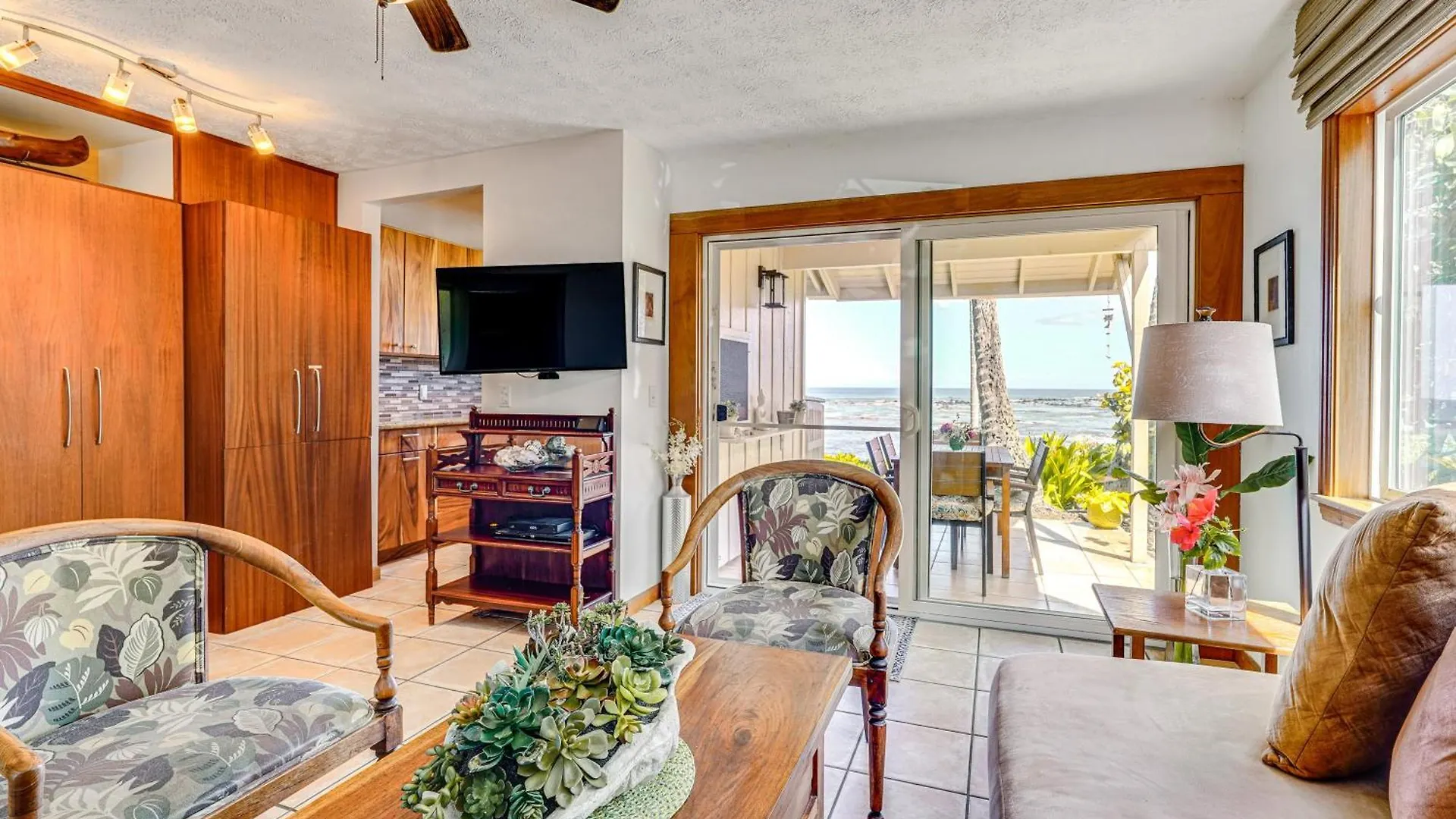 Ultimate Oceanfront Townhome Located On Kona Coast Kailua-Kona USA